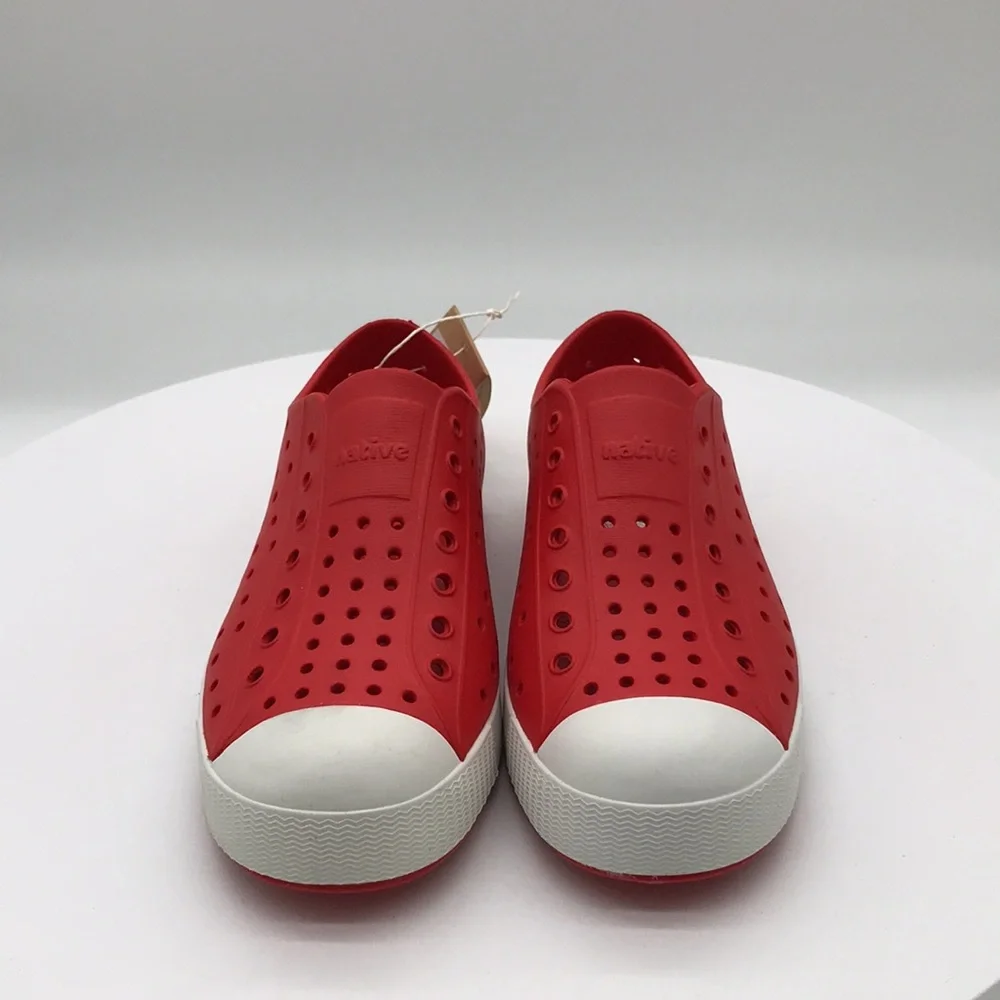 Native kids shoes size J2 US